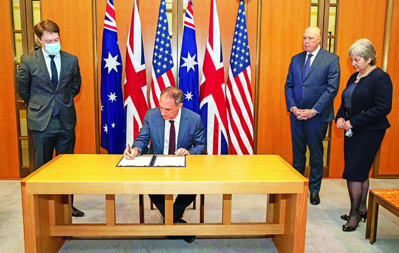 توقع الولايات المتحدة وأستراليا والمملكة المتحدة اتفاقية رئيسية في تحالف نووي فرعي