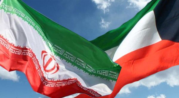 وزيرا الخارجية الإيرانية والكويتية يشددان على توسيع العلاقات المتبادلة